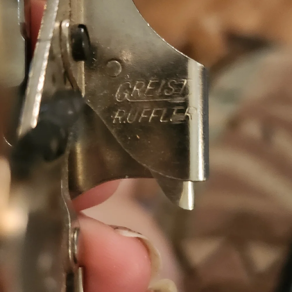 Greist Ruffler Sewing Machine Pressure Foot - Picture 5 of 5